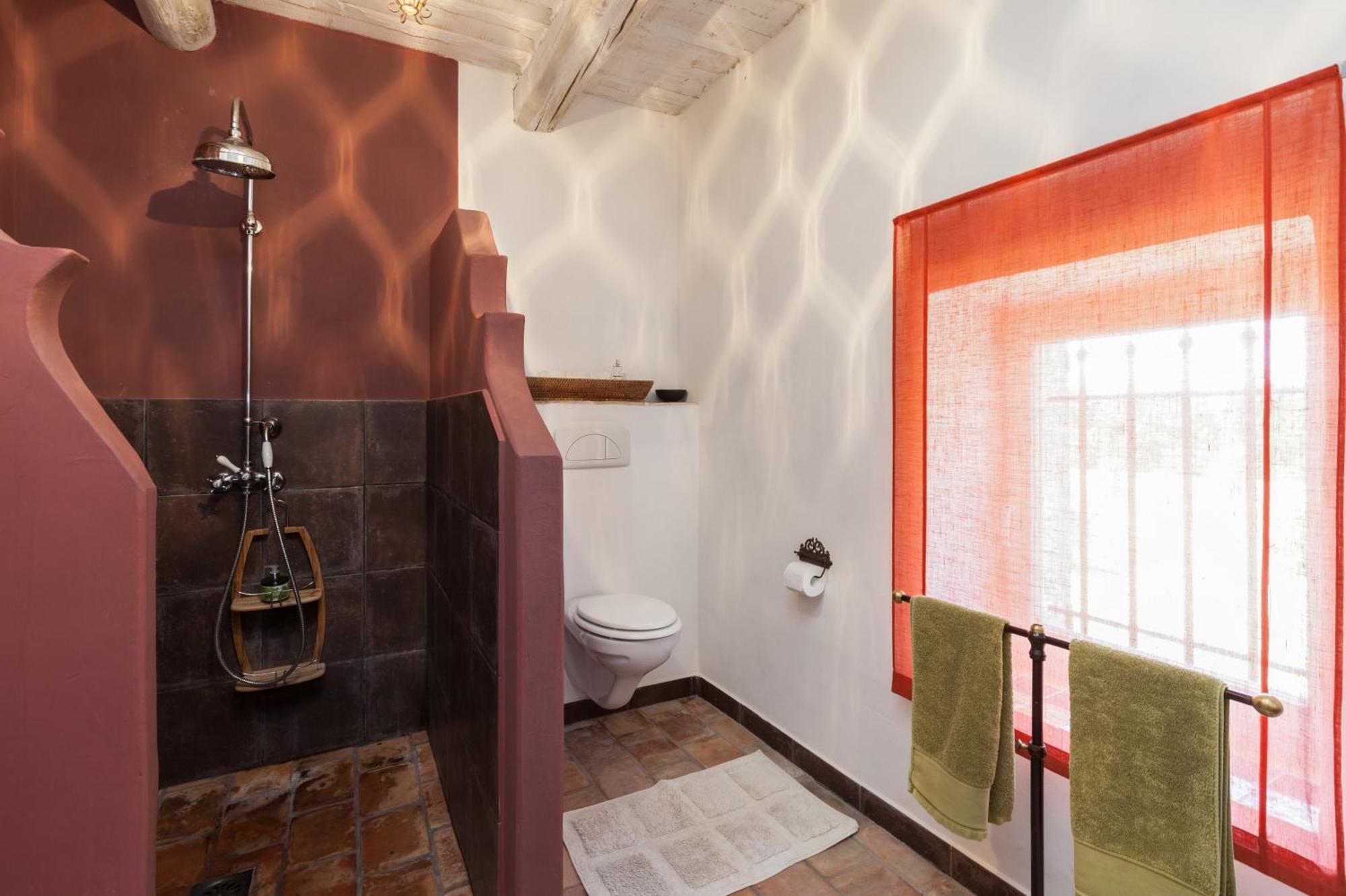 La Louviere Des Bruyeres Bed & Breakfast Robion en Luberon Ruang foto